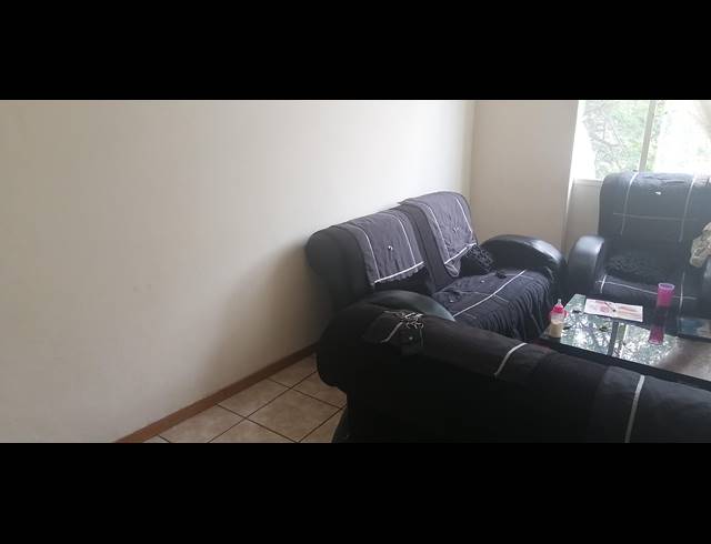 1 BEDROOM FLAT SOLD IN ELANDSHEUWEL